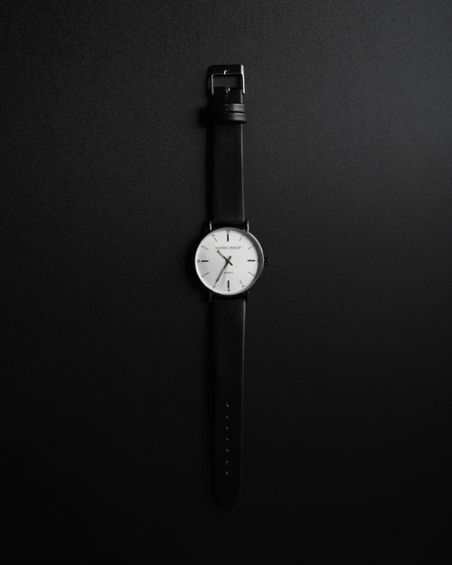 Chunky retro watch with leather strap